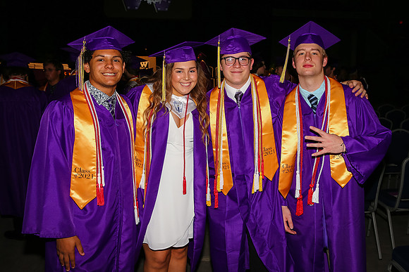052821Grad-2