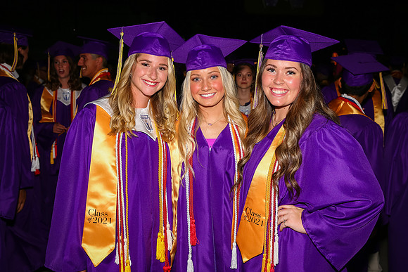 052821Grad-6