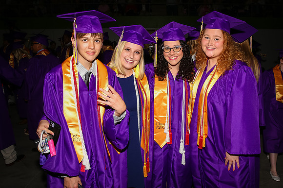 052821Grad-9