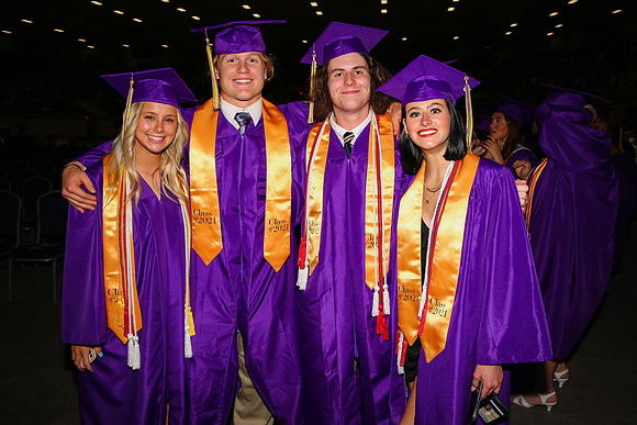 052821Grad-12