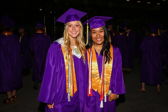 052821Grad-16