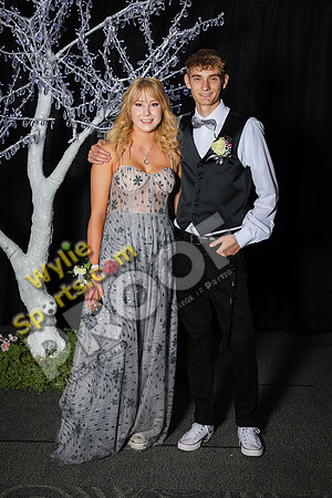 042019_ WylieProm-17
