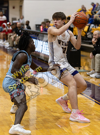 12-12-2023 BKB MV Wylie vs Hirschi1175-CR3